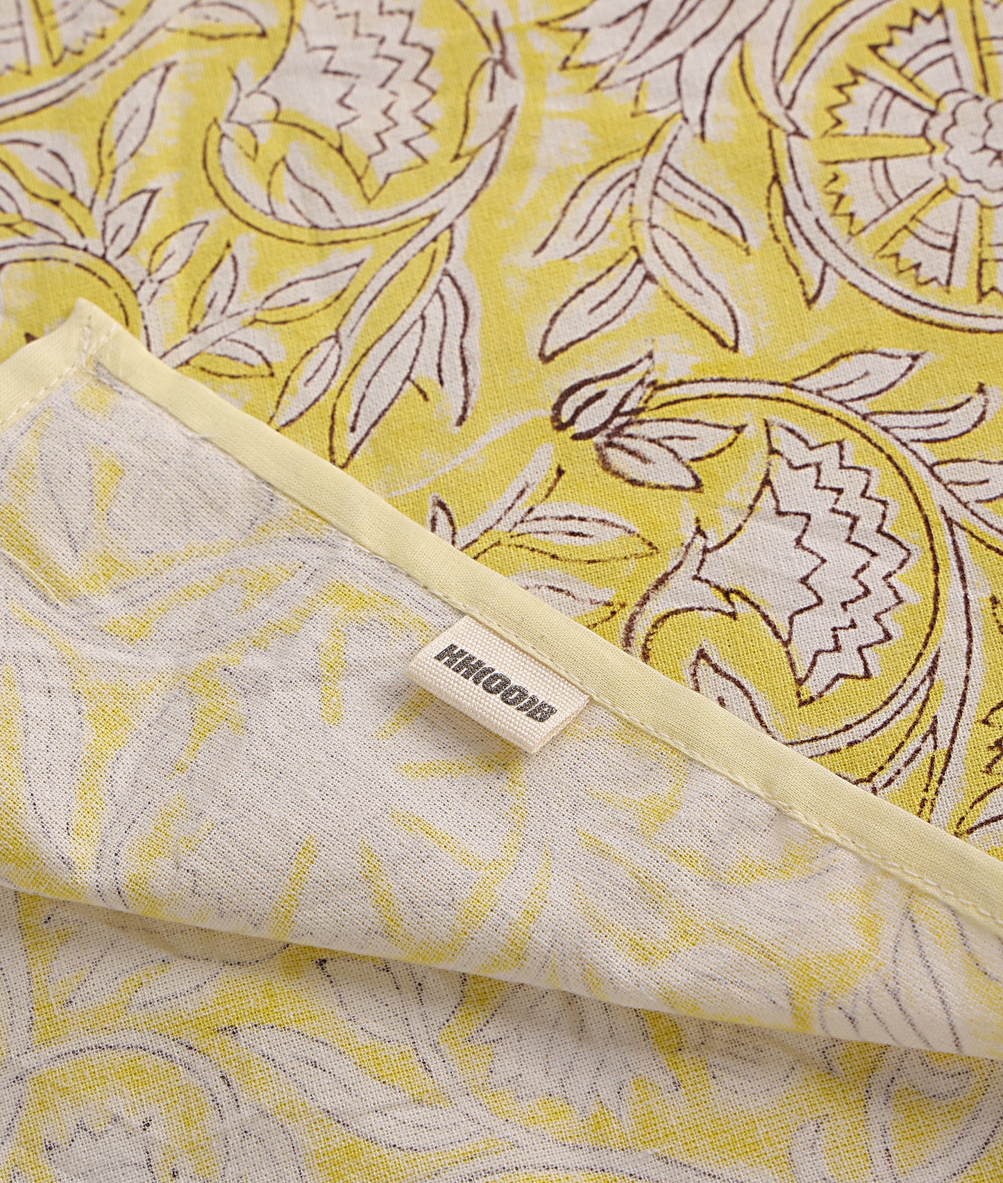 Butter Coded - Floral Dinner Napkins (Set of 4)